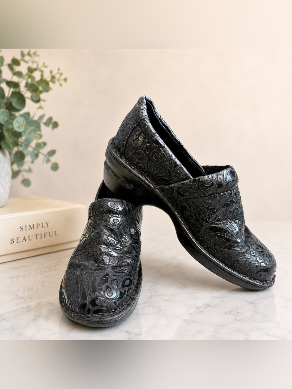 BOC - Women's Black Embossed Slip-On Comfort Shoes size 10